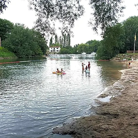 Au Son De L'eau 4* La Couronne (Charente)
