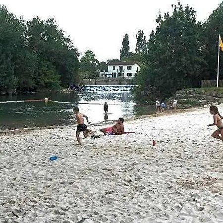 Au Son De L'eau 4*