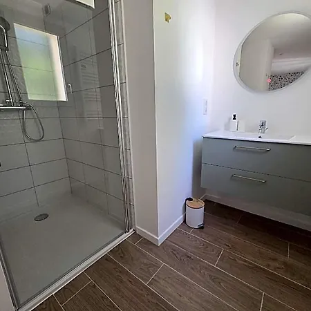 Au Son De L'eau 4*