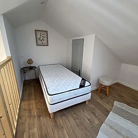 Au Son De L'eau Hotel 4*